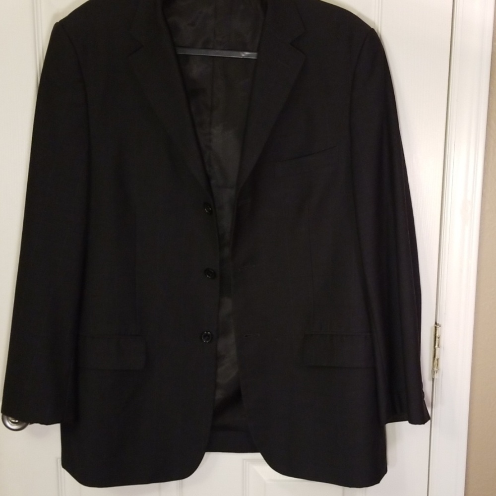 Giorgio Armani  43R blazer. Navy blue